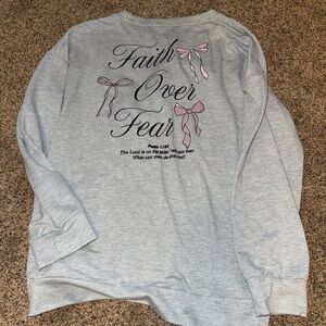 Gray Sweatshirt with Pink Bow Design